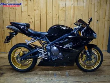 TRIUMPH DAYTONA 675 (2007) — foto 1
