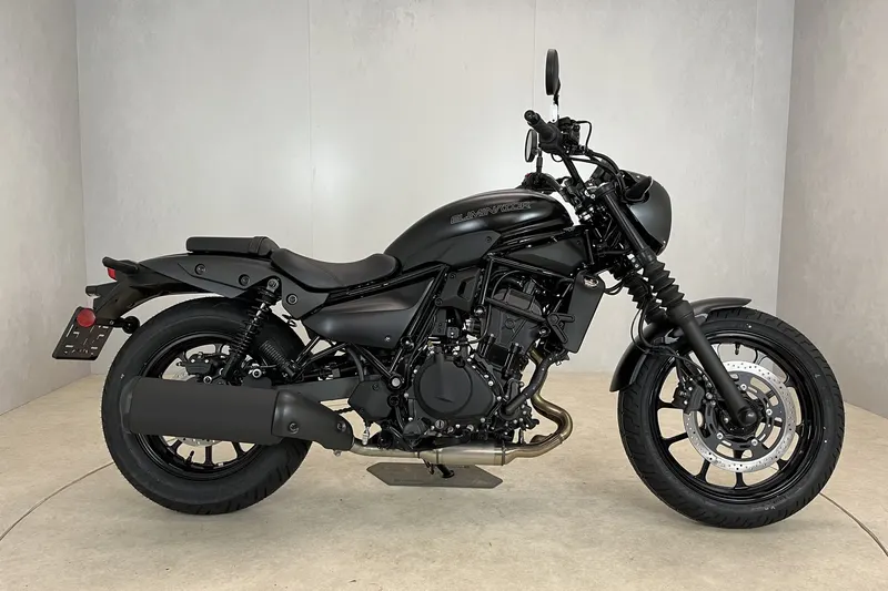 Kawasaki ELIMINATOR 500 SE (2026)