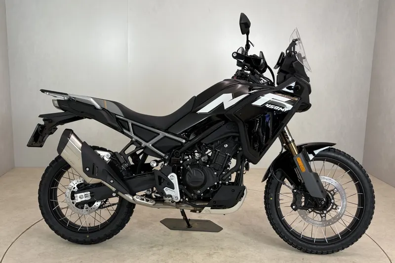CFMoto 450 CLC Bobber (2026)