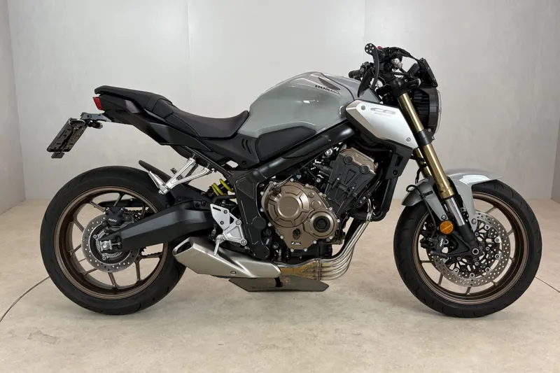 Honda CB650R (2021)