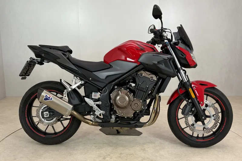 Honda CB500F (2022)