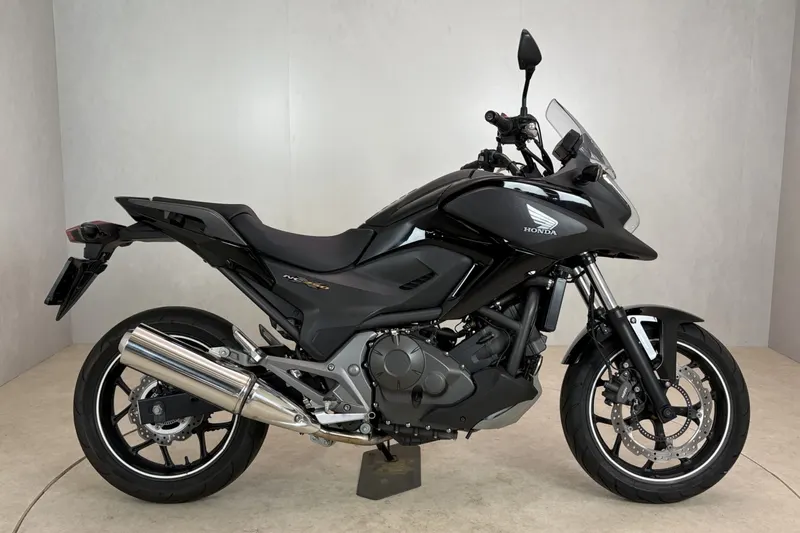 Honda NC750X (2015)