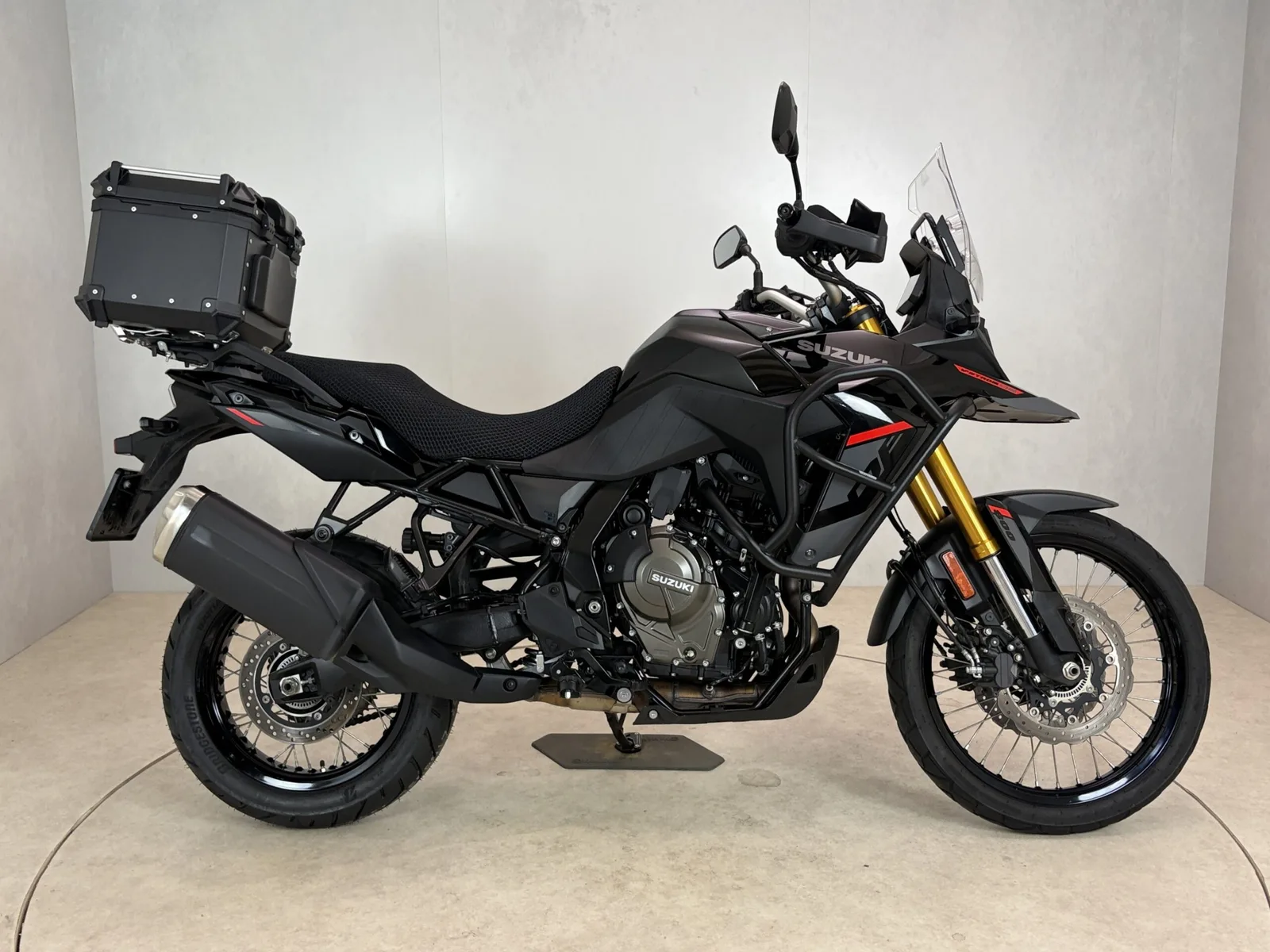 Suzuki V-Strom 800 DE (2025) — foto 1