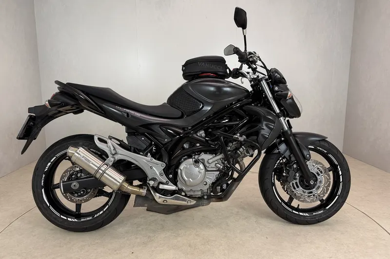 Suzuki Gladius (2015)