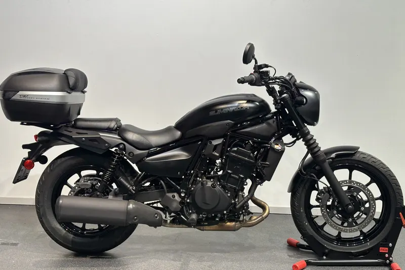 Kawasaki Eliminator 500 SE (2024)