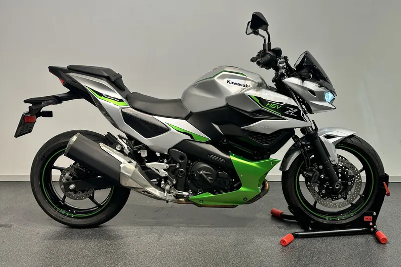 Kawasaki Z7 Hybrid (2024)