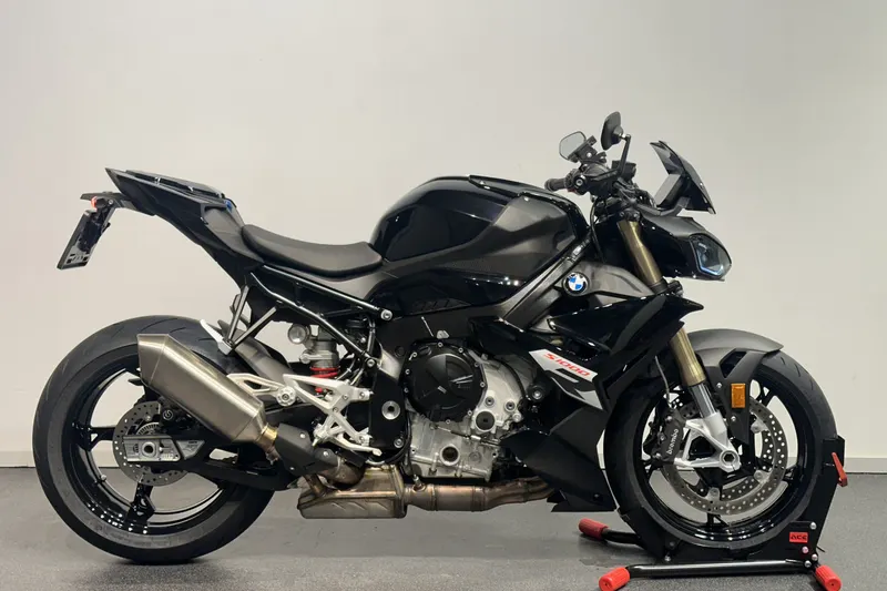 BMW S 1000 R (2025)