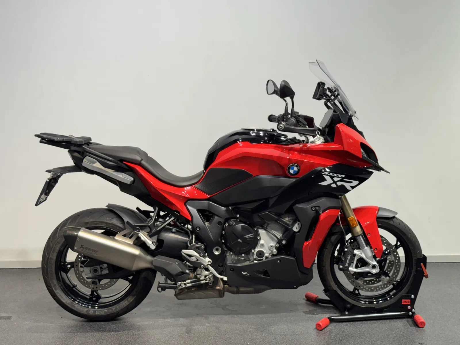 BMW S 1000 XR (2023) — foto 1