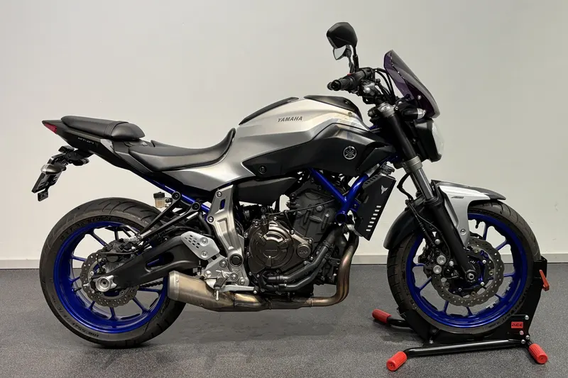 Yamaha MT-07 (2015)