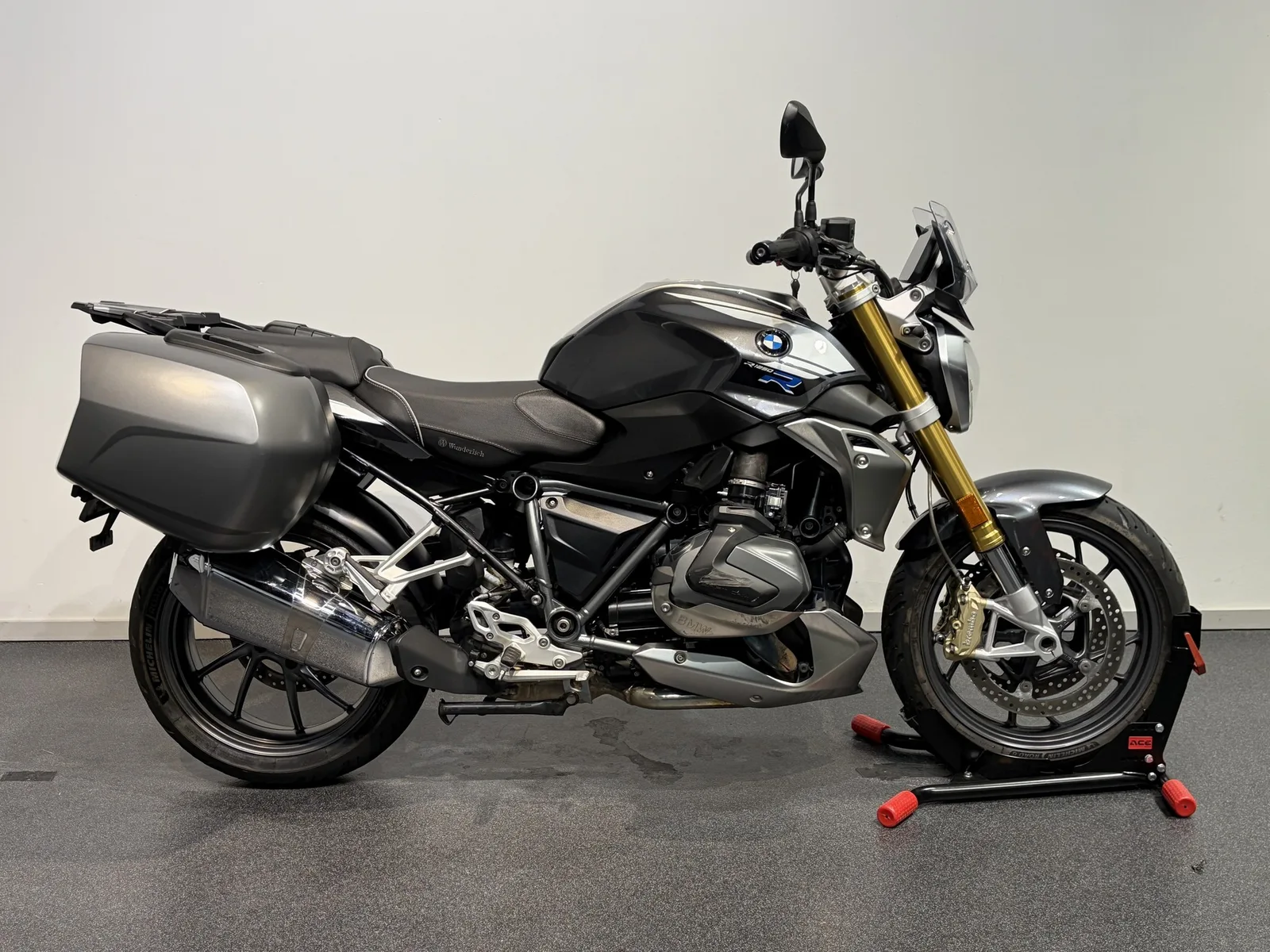 BMW R 1250 R (2022) — foto 1