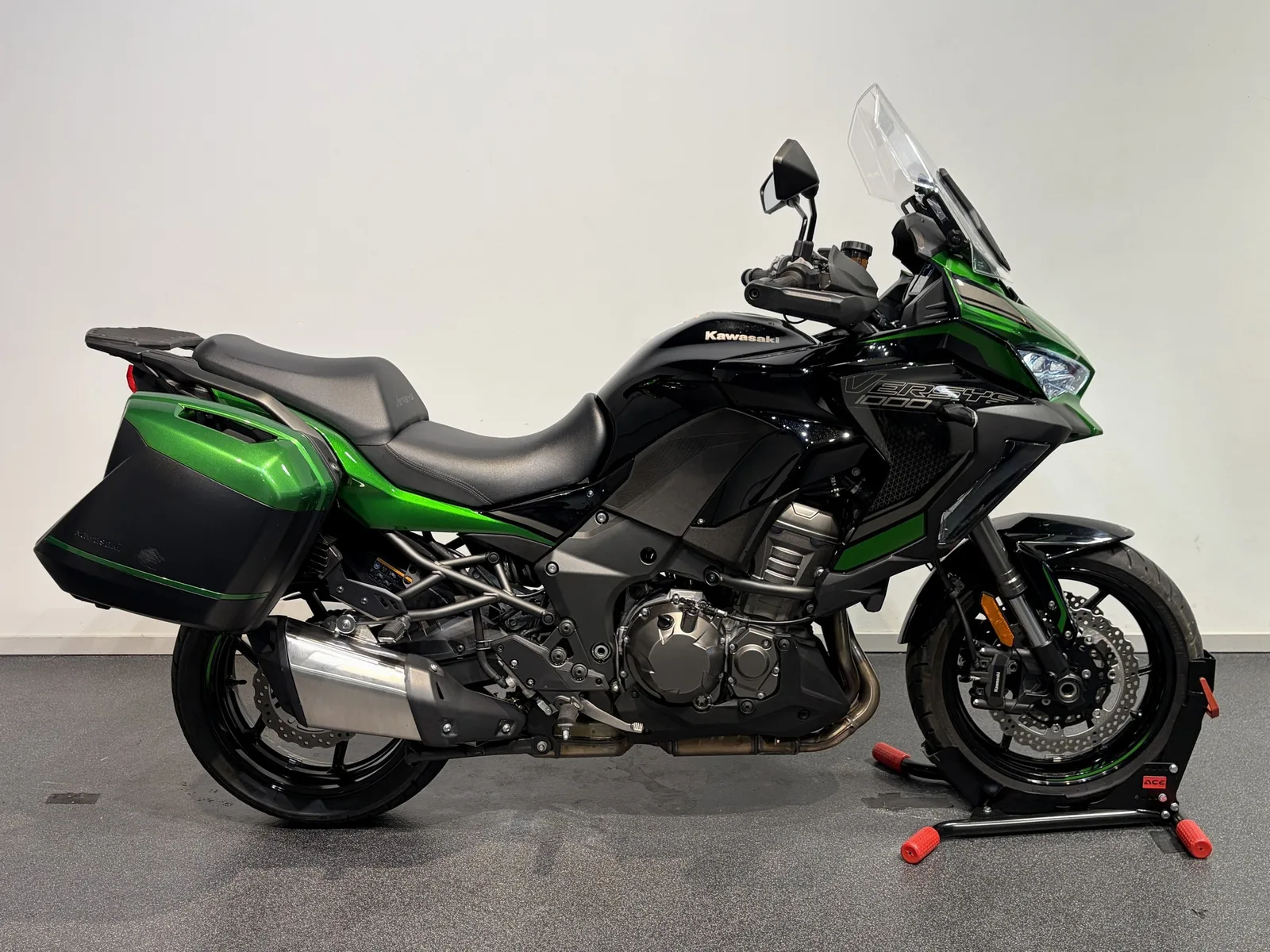 Kawasaki Versys 1000 (2024) — foto 1