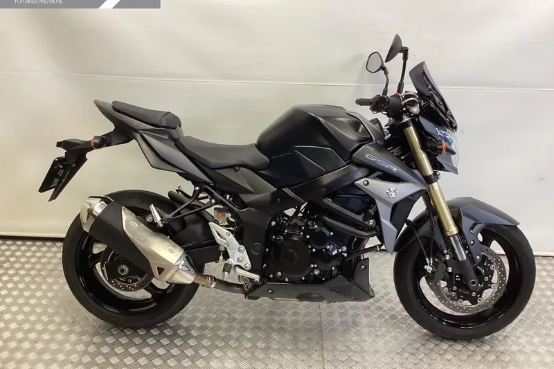 Suzuki Gsr GSR 750 A (2015)