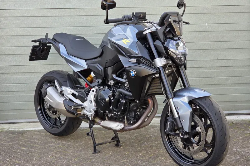 BMW F 900 R (2022)