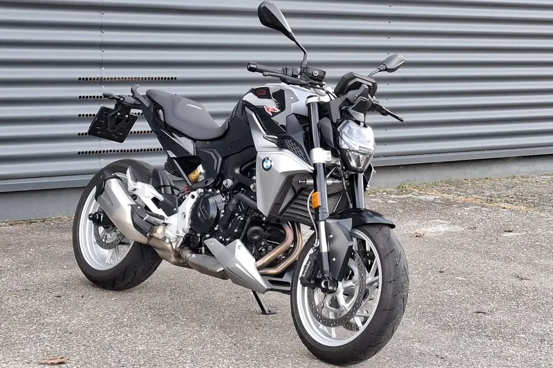 BMW F 900 R (2024)