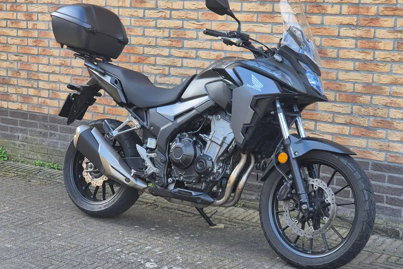 Honda CB500X (2020)