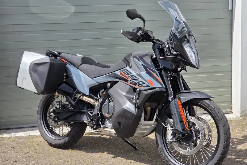 KTM 890 Adventure (2022)