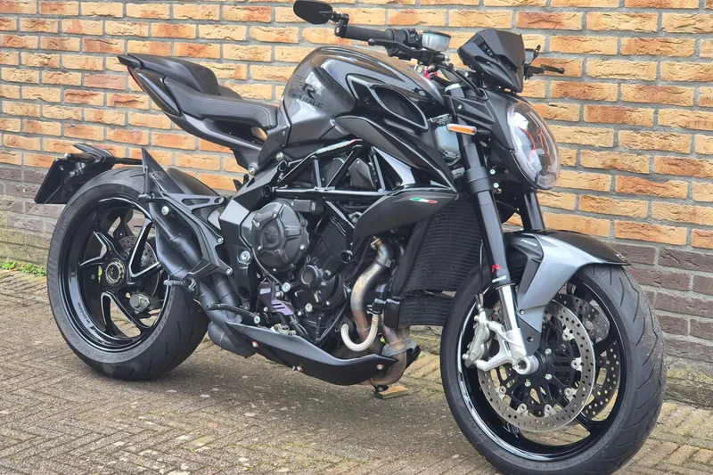MV Agusta Brutale 800 (2022)