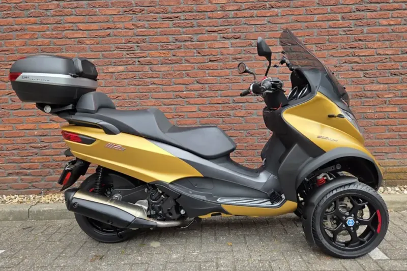 MP3 500 LT SPORT ADVANCED ORO OPACO (2020)