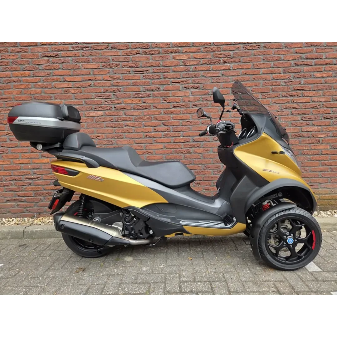 MP3 500 LT SPORT ADVANCED ORO OPACO (2020) — foto 1