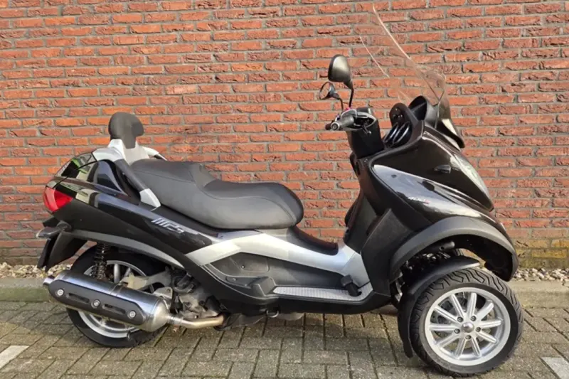 Piaggio MP3 LT 400 (2012)