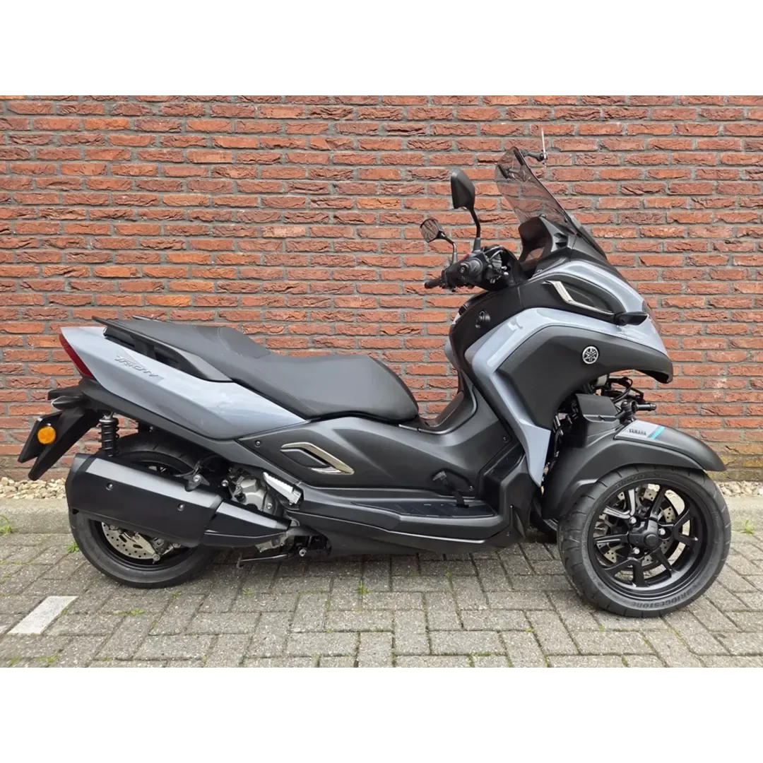 Yamaha Mw 300 TRICITY E5 BNS4 (2021) — foto 1