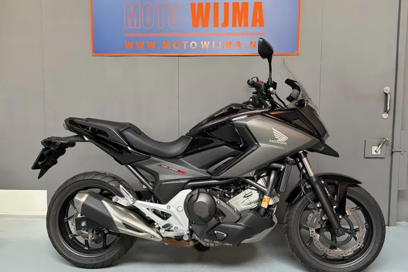 Honda NC750X (2020)
