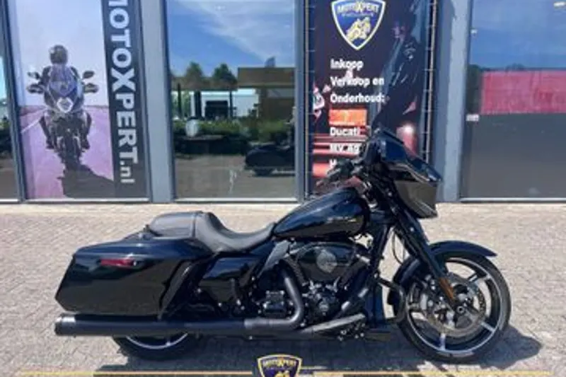 Harley-Davidson Street Glide (2024)
