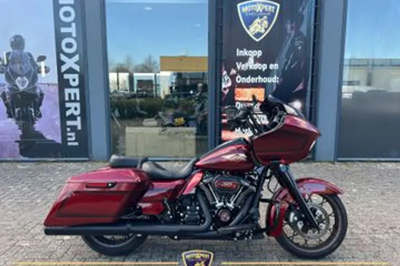 Harley-Davidson Road Glide Special 114 (2023)