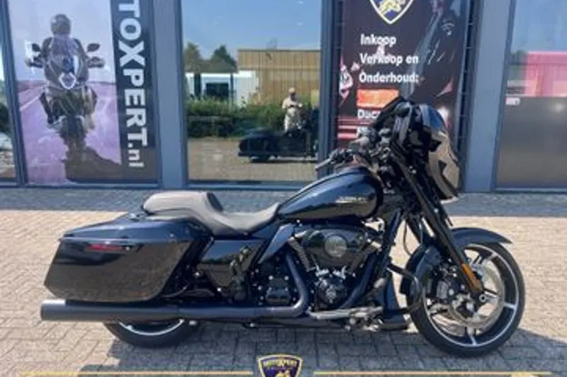 Harley-Davidson Street Glide (2024)