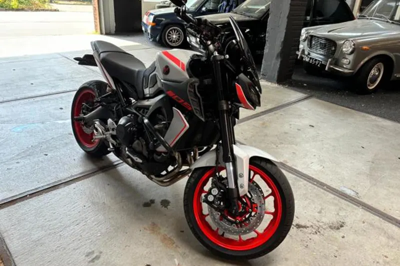 Yamaha Tour MT-09 ABS (2019)