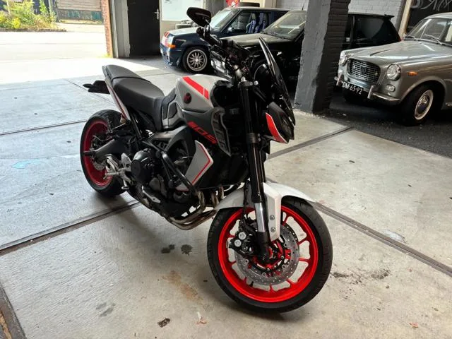 Yamaha Tour MT-09 ABS (2019) — foto 1