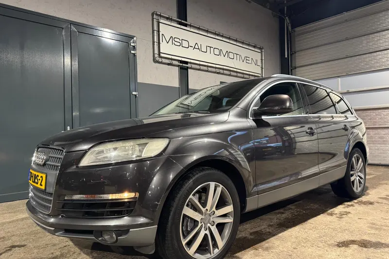 Audi Q7 (2005)