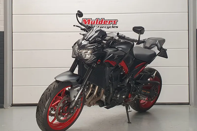 Kawasaki Z900 (2021)