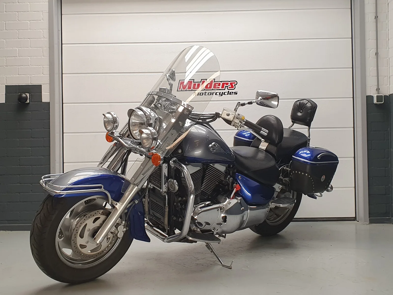 Suzuki VL 1500 Intruder (2002) — foto 1