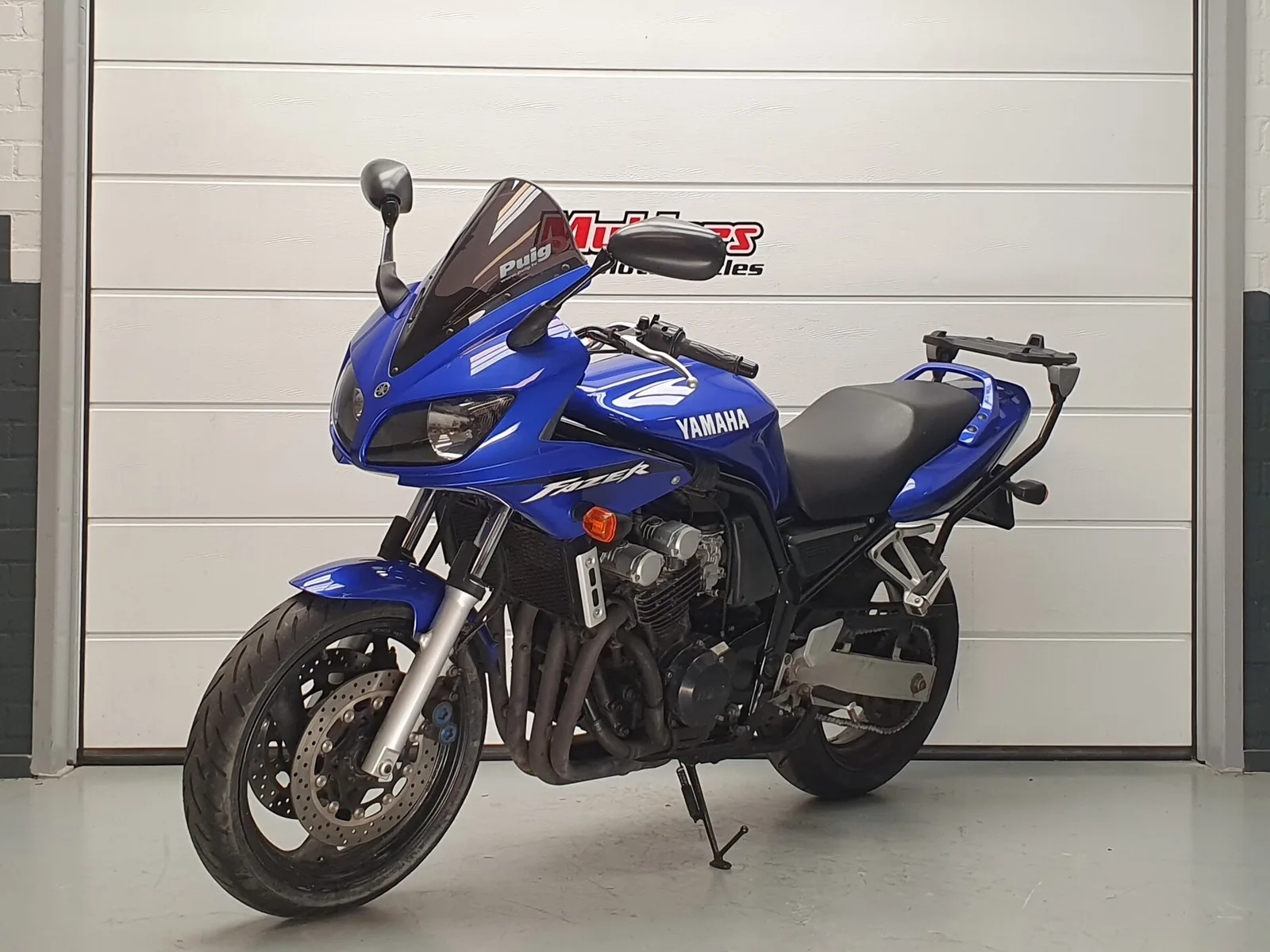 Yamaha FZS 600 Fazer (2002) — foto 1