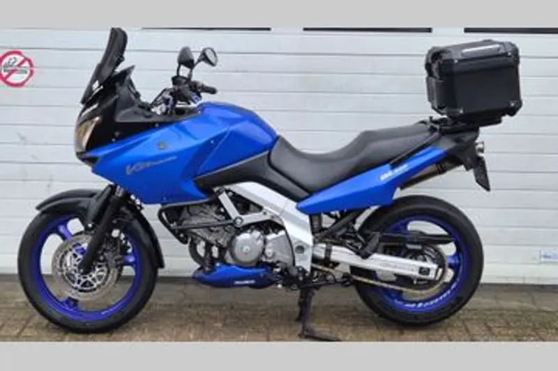 Suzuki V-STROM DL 650 (2004)
