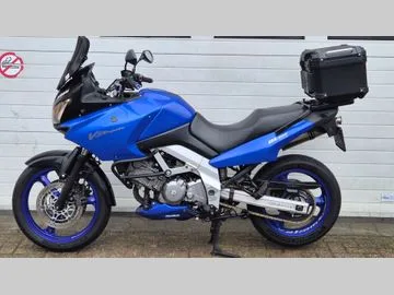 Suzuki V-STROM DL 650 (2004) — foto 1