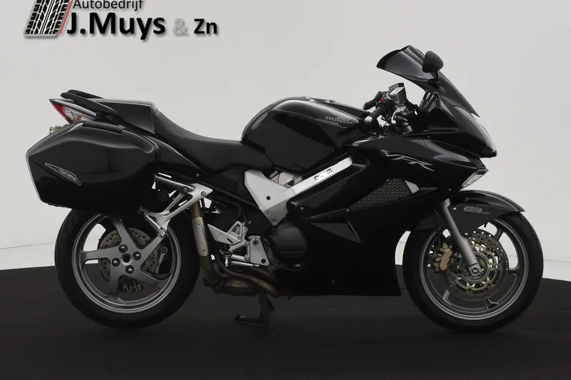 Honda VFR 800 FI (2006)