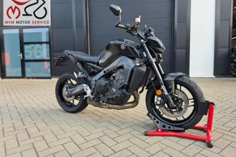 Yamaha MT-09 (2023)
