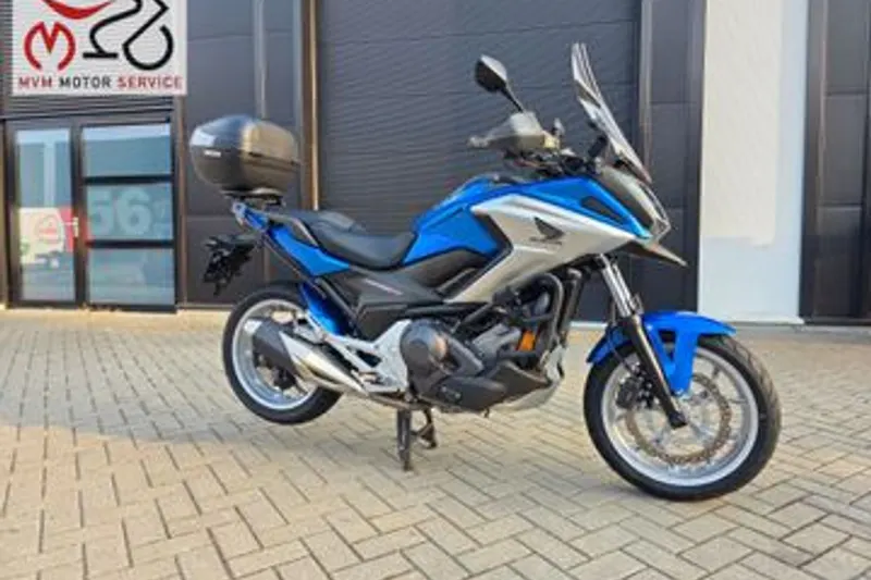 Honda NC750X (2017)