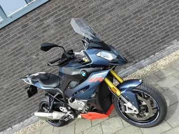 BMW S 1000 XR (2019) — foto 1