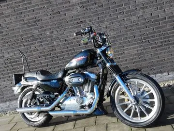 HARLEY-DAVIDSON SPORTSTER XL 883 R (2007) — foto 1