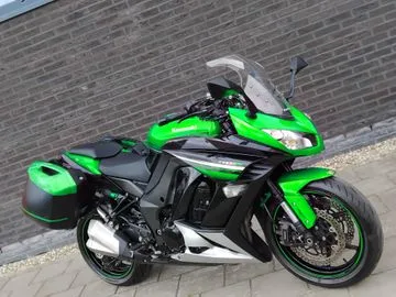 Kawasaki Z1000 (2016) — foto 1