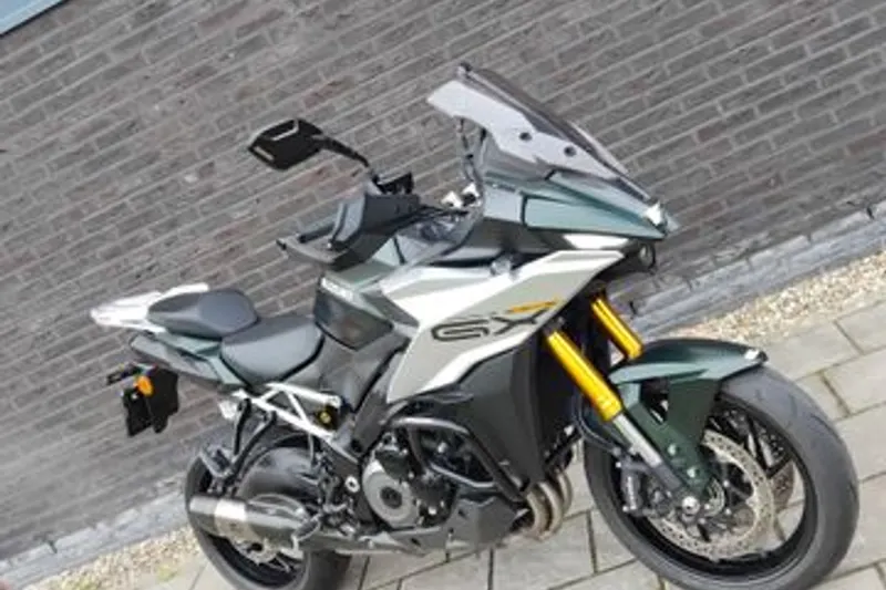 Suzuki Gsx S 1000 GX (2024)