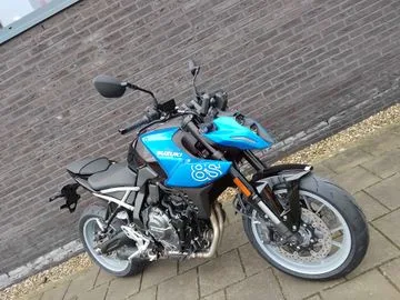 Suzuki GSX-8S (2026) — foto 1