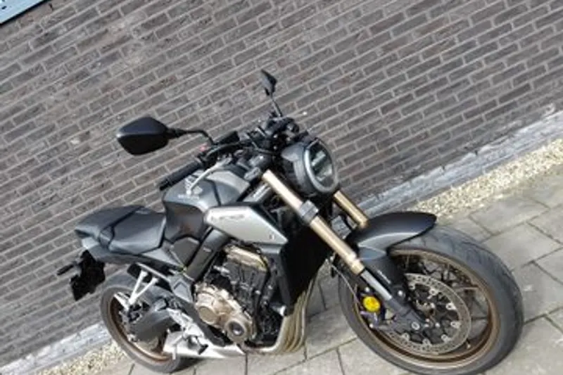 Honda CB 650 R (2021)