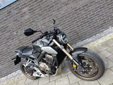 Honda CB 650 R (2021) — foto 1