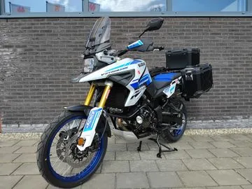 Suzuki V-Strom 1050DE (2026) — foto 1