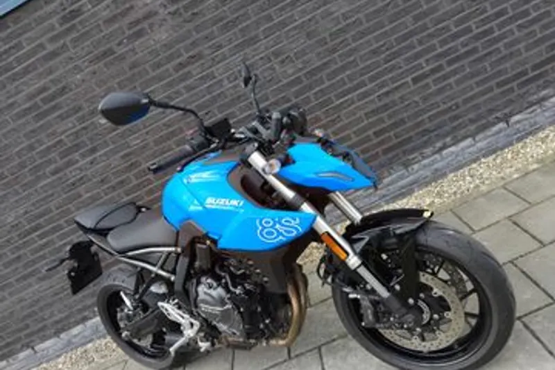 Suzuki GSX-8S (2025)