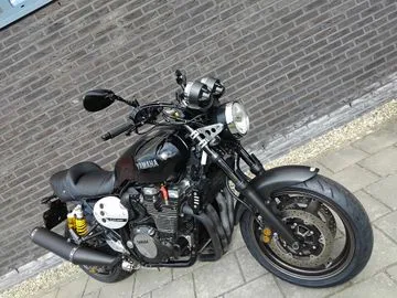 Yamaha XJR 1300 (2016) — foto 1